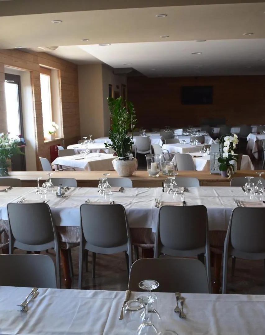 Albergo Ristorante Orazio Sale Marasino 3*,